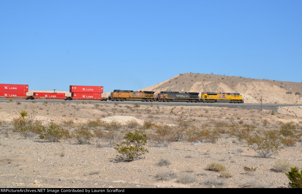 UP 8747 E/B